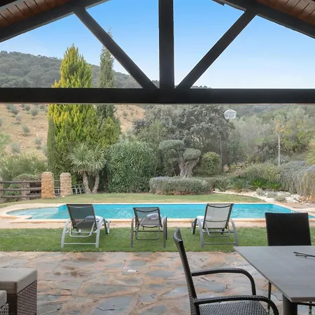 Hétvégi ház Villa Ronda